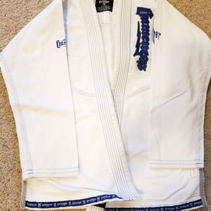 Ultralite!! WHITE BJJ jiu-jitsu GI WOMEN Size F4 G